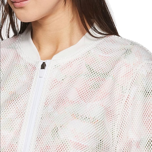 Chic and classy, white net throw on jacket - Picture 3 of 11